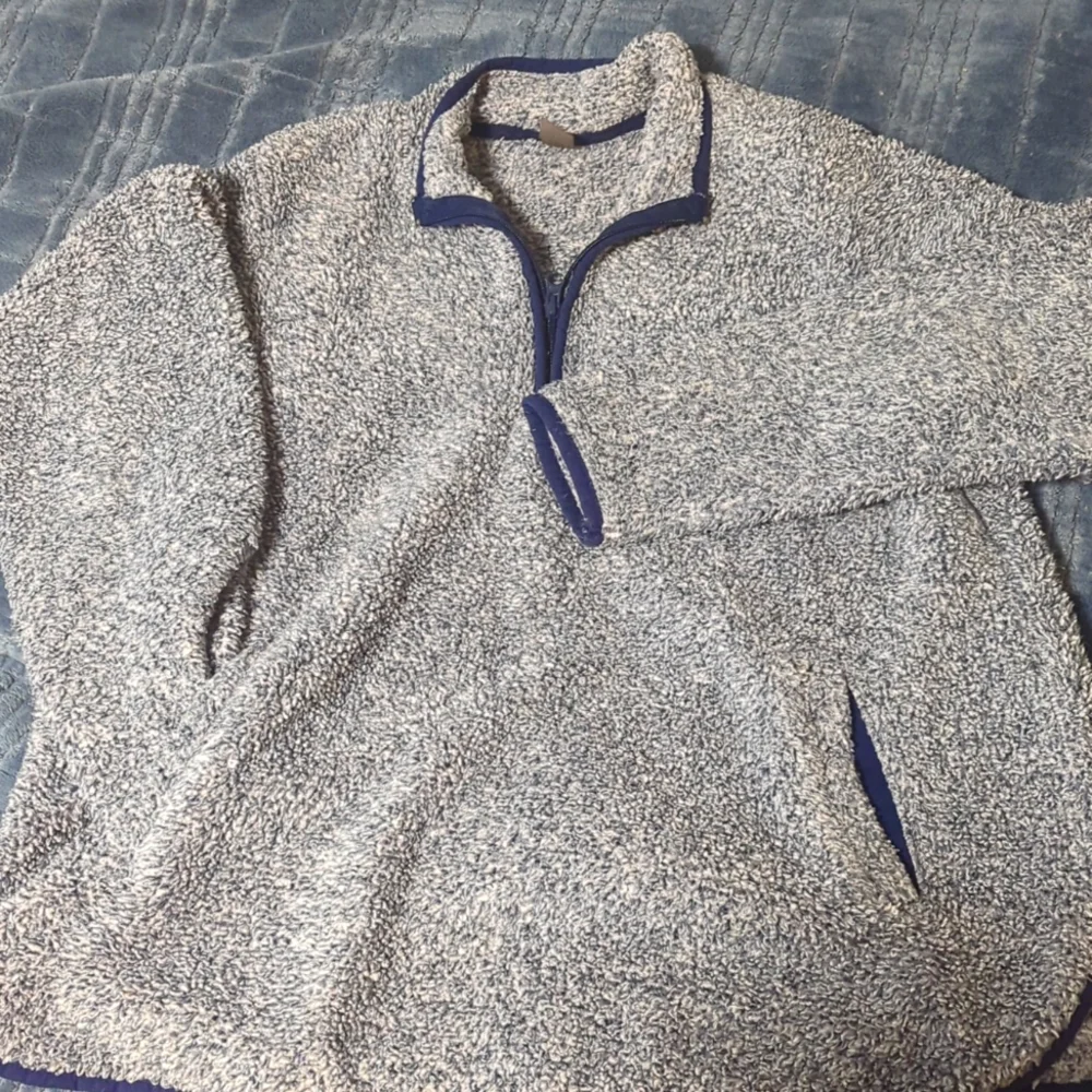 L St John's Bay Active Pullover - Picture 3 of 3